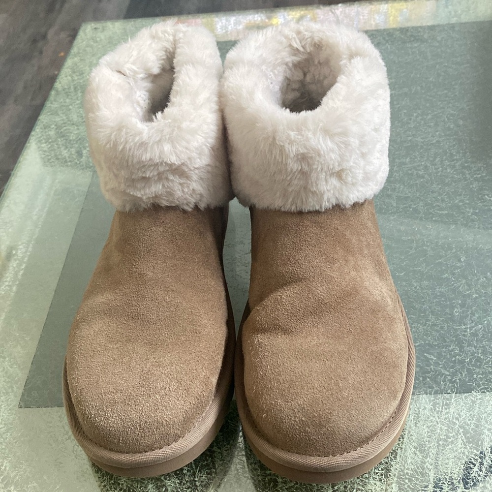 Kookaburra by Ugg